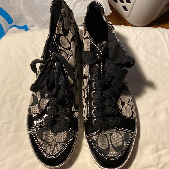 NWOT Coach signature C hi tops - Picture 2 of 6